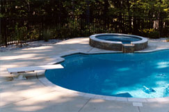 Chlorine vs Salt Water Pools